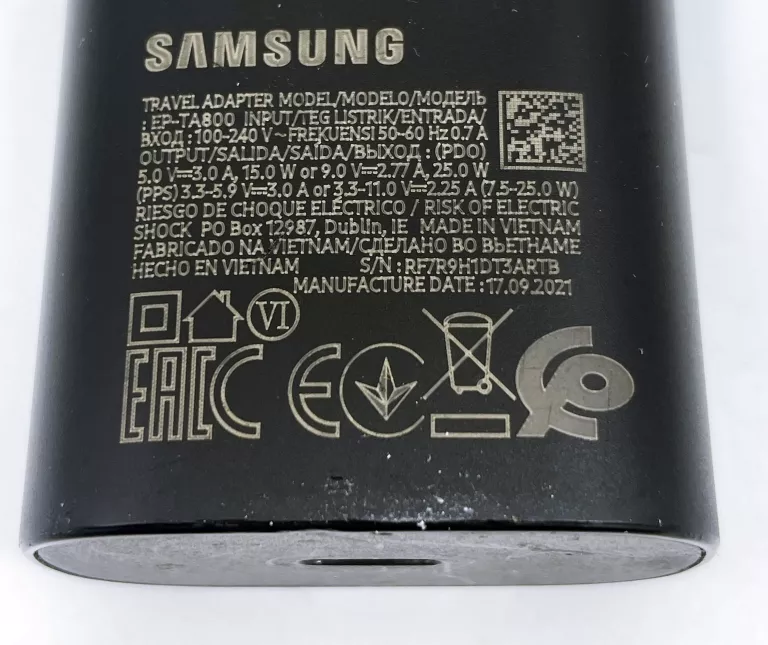 ZESTAW DWÓCH ŁADOWAREK - SAMSUNG EP-TA800 25W + JTI WA-UN-06A 15W (USB-C)