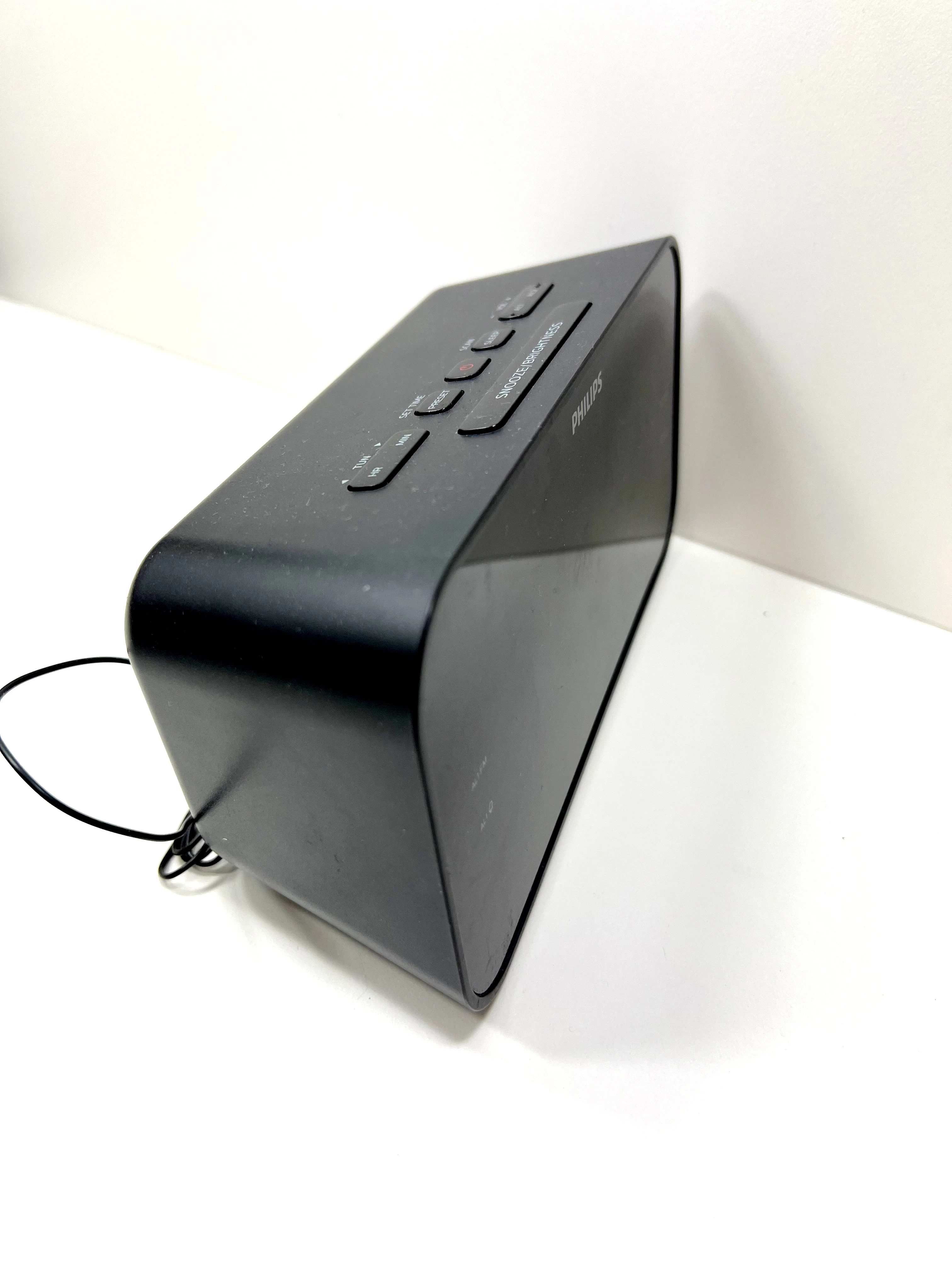 radiobudzik-philips-tar330612-czarny-radio-225906-1