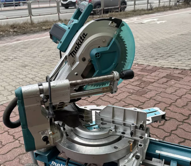 UKOŚNICA Z POSUWEM 305MM MAKITA LS1219L + MOBILNY STÓŁ 2022 ROK ŁADNA!