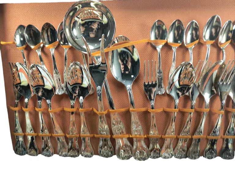SILVER PLATED CULTERY MADE IN ITALY ZESTAW SZTUĆCÓW W WALIZCE
