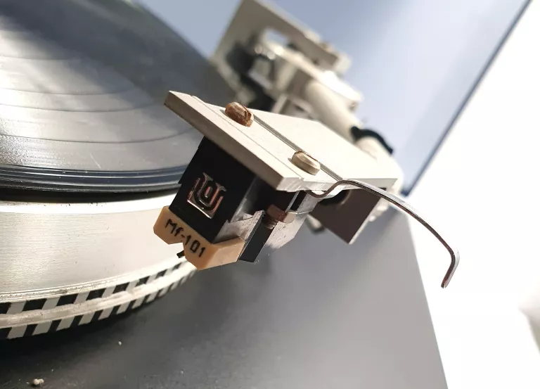 GRAMOFON UNITRA BERNARD GS 467