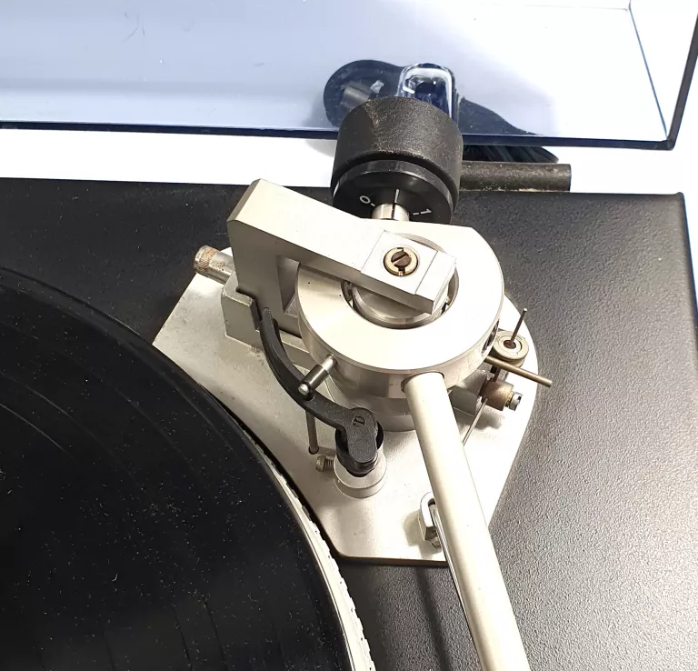 GRAMOFON UNITRA BERNARD GS 467
