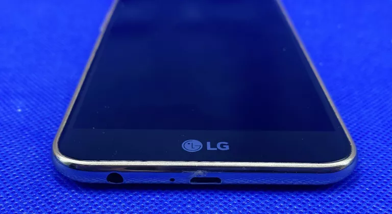 TELEFON LG K10 (2017) 16 GB/ 2 RAM