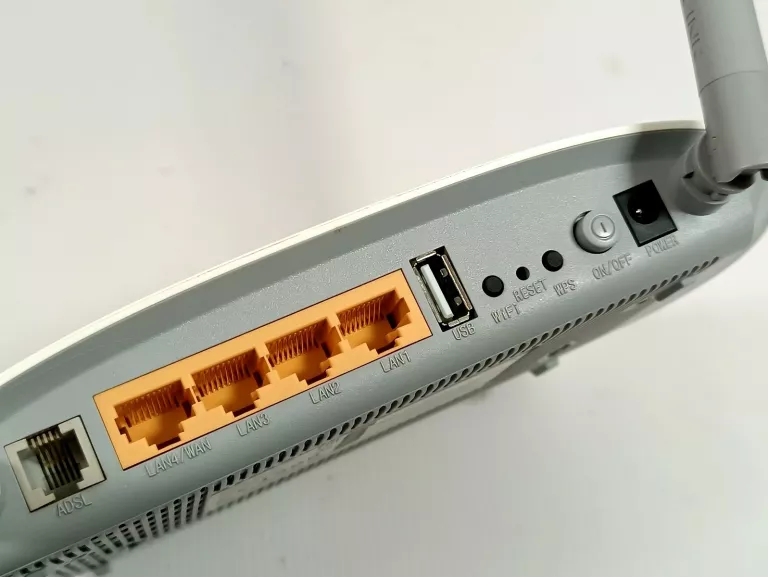 ROUTER TP-LINK TD-W8968