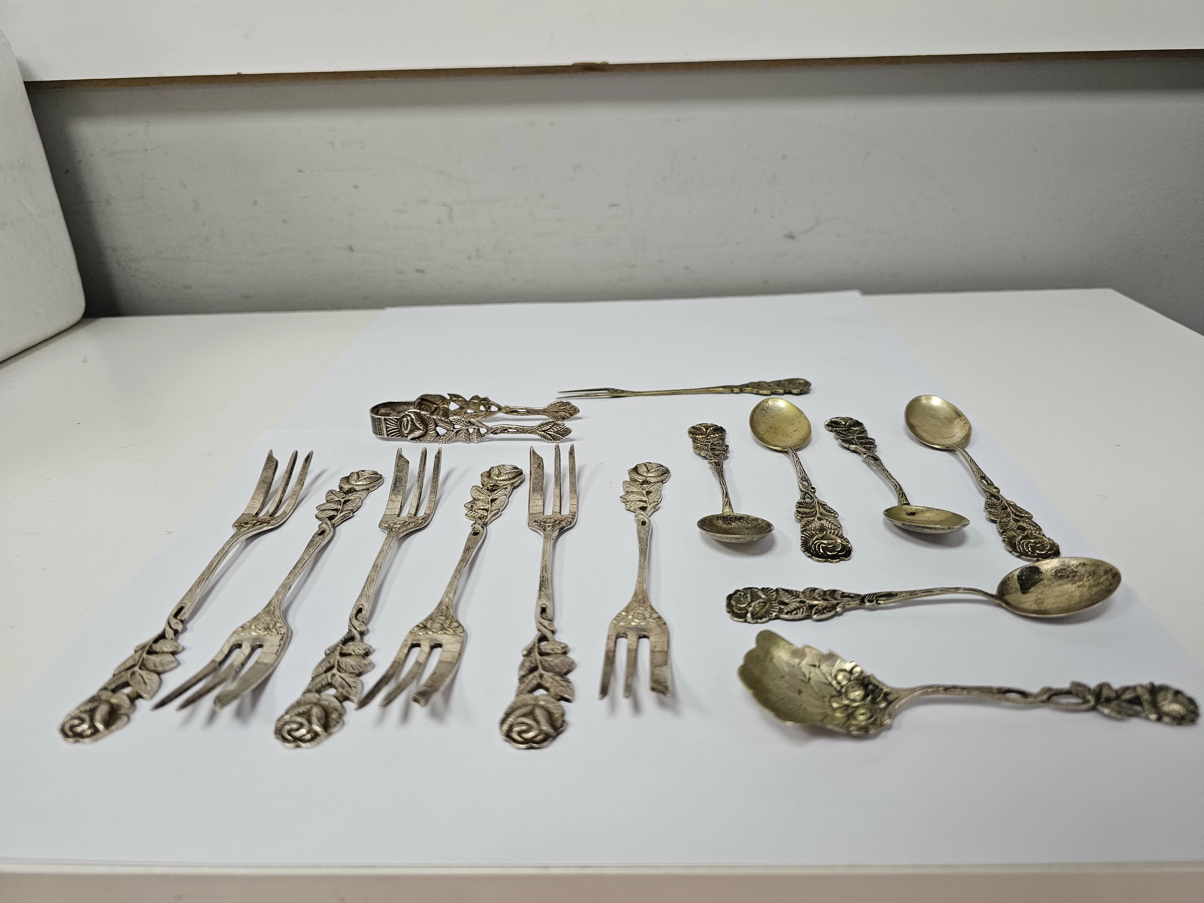 srebro-wyrob-jubilerski-uzywany-14-sztuccow-20215g-proba-800-100-liczba-elementow-w-zestawie-24