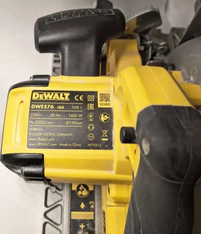 PILARKA TARCZOWA DEWALT DWE576 ZESTAW