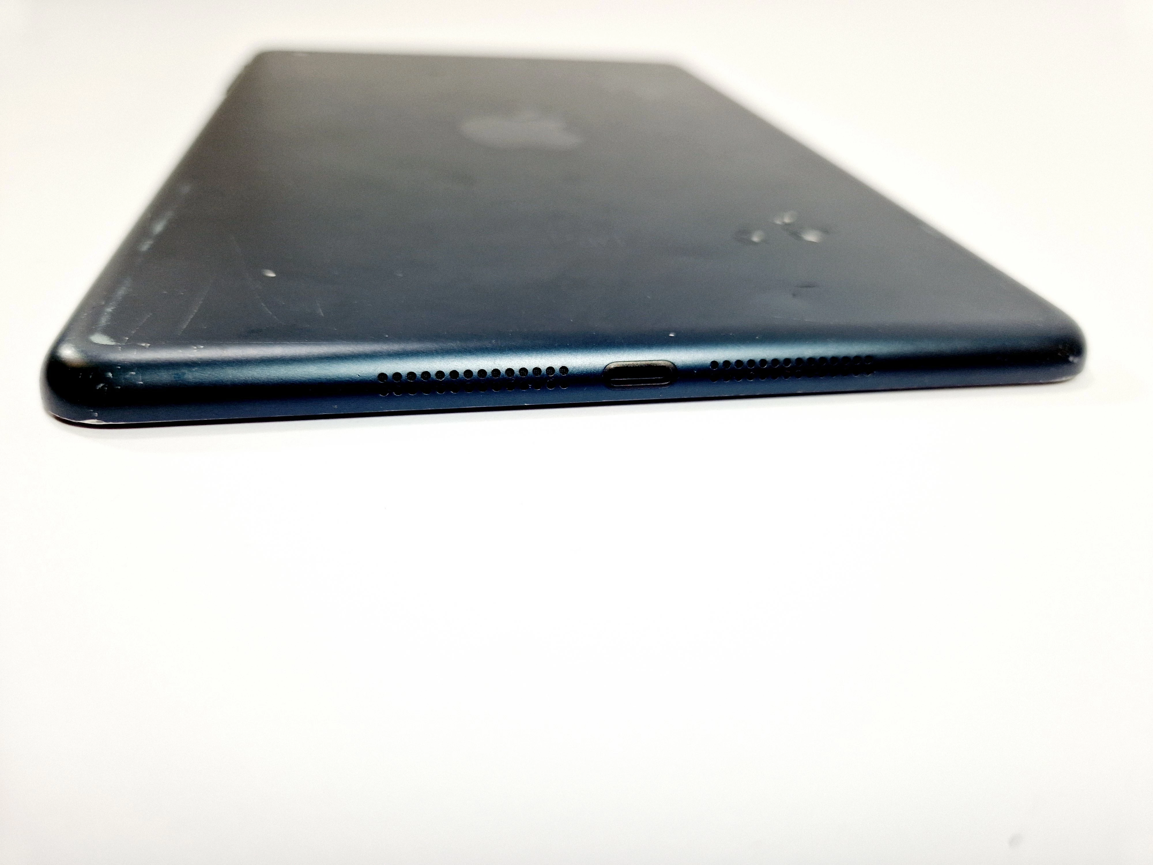 tablet-apple-ipad-mini-32gb-czarny-md529kn-79-przekatna-ekranu-790