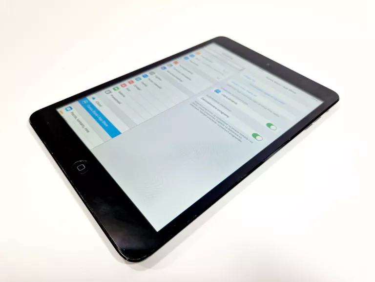 tablet-apple-ipad-mini-32gb-czarny-md529kn-79-model-tabletu-249459-1222486