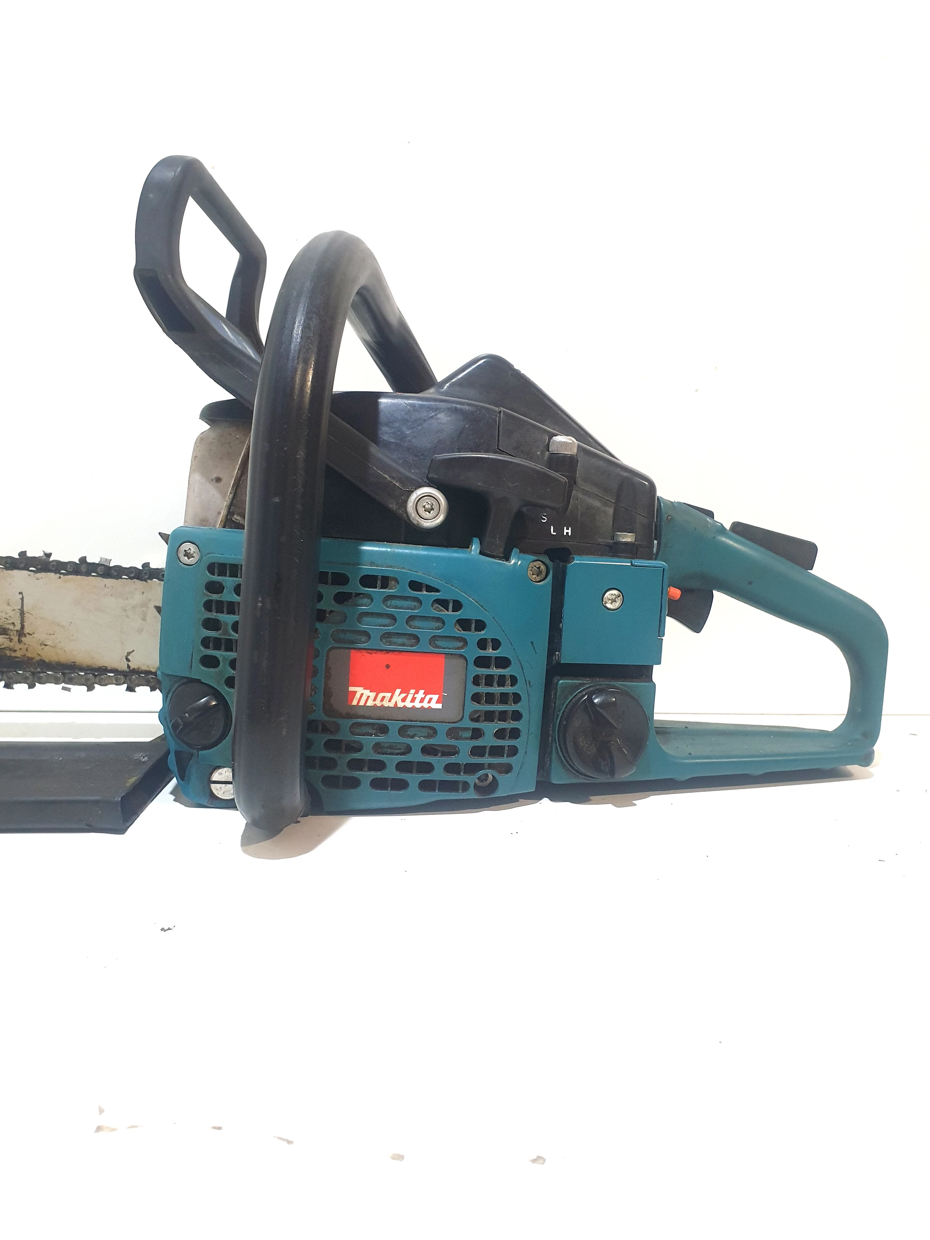 pila-spalinowa-makita-dcs-520-ean-gtin-4002829614563