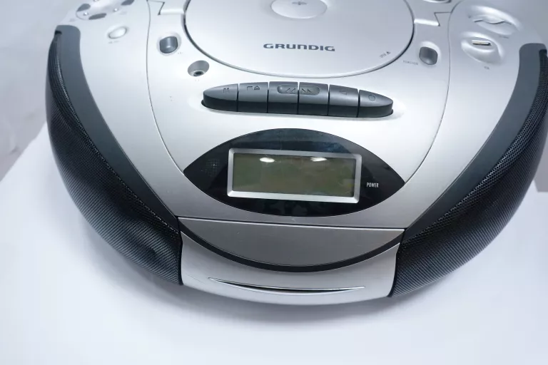 BOOMBOX GRUNDIG RRCD 3720 DEC CD/MP3/FM/USB/KARTY SD