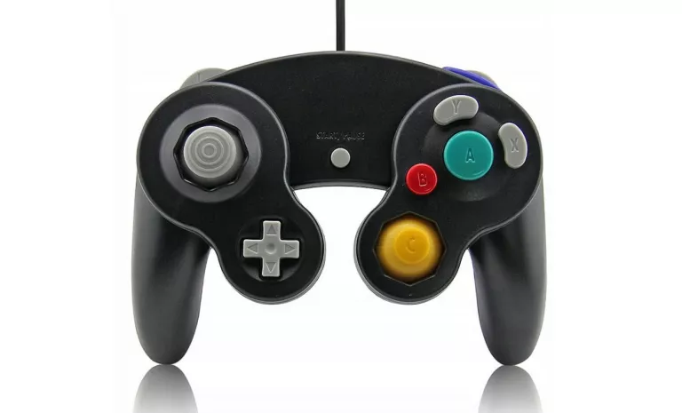 IRIS PAD KONTROLER GAMEPAD DO KONSOLI NINTENDO GAMECUBE NGC I WII CZARNY