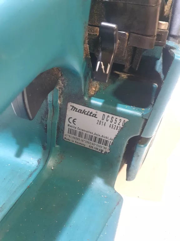 pila-spalinowa-makita-dcs-520-kod-producenta-dcs-520