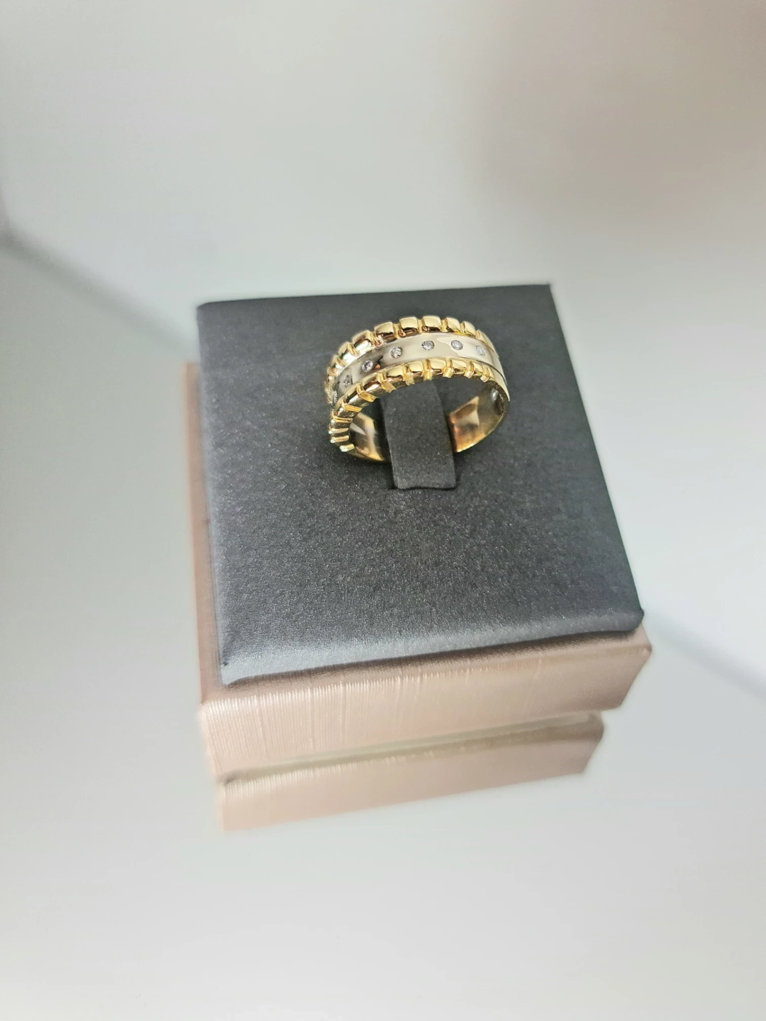 pierscionek-z-brylantem-009ct-750-18k-roz-18-dworcowa-92-gorzow-wlkp