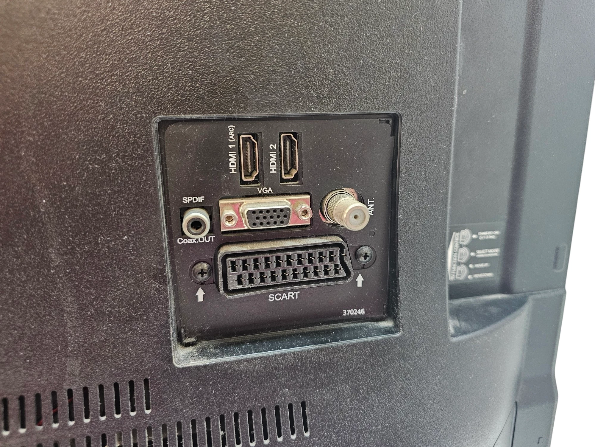 telewizor-hyundai-hlp28t272-stan-11323-2