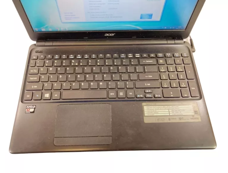 LAPTOP ACER ASPIRE E1-522 15 " AMD E2-3800 4 GB / 500 GB / WIN10