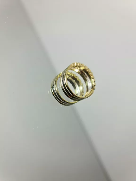 pierscionek-z-brylantem-009ct-750-18k-roz-18-material-15835-2