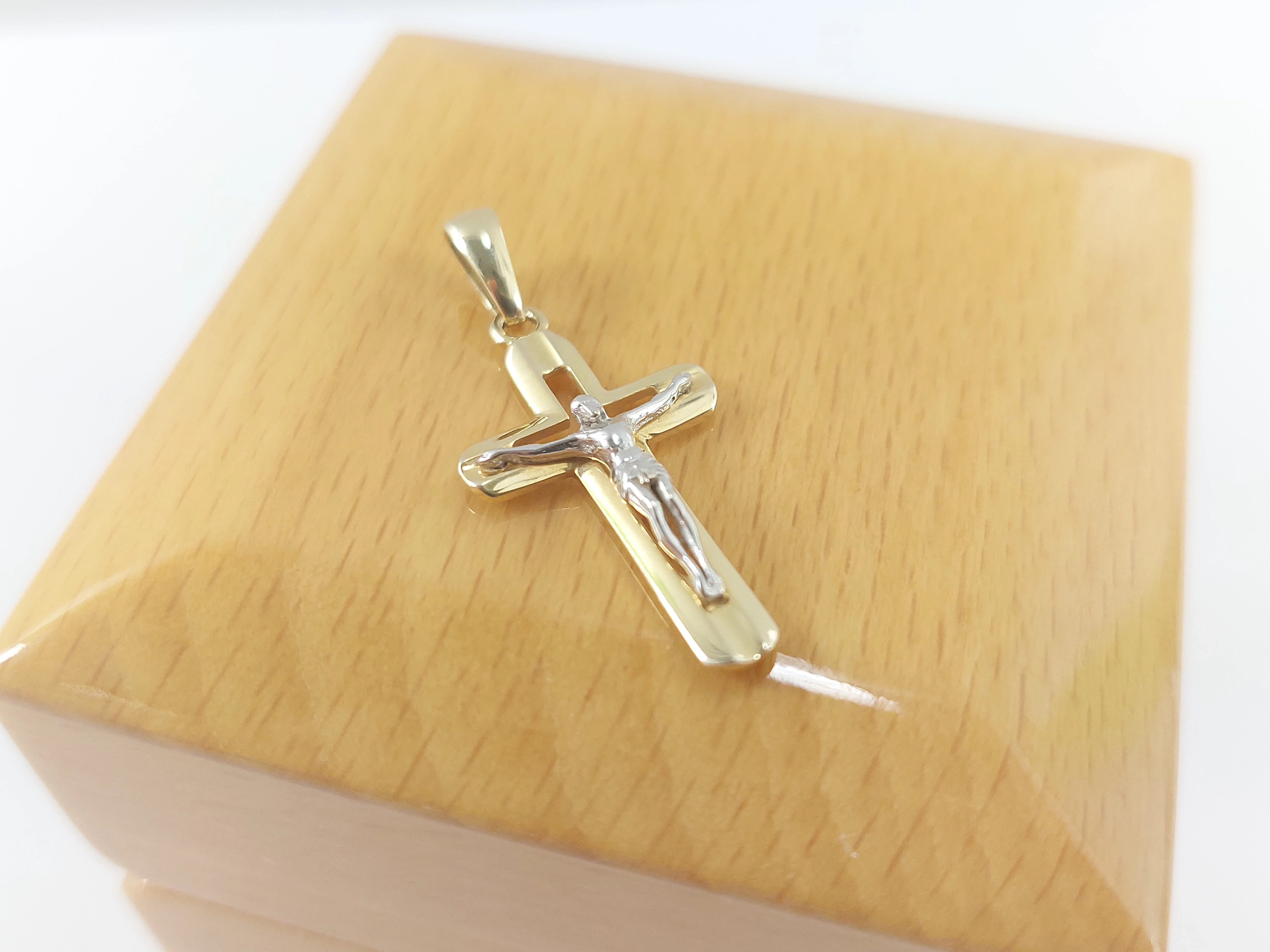 zloty-krzyzyk-174g-585-marka-226434-1704211