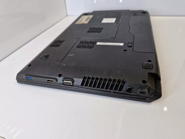 LAPTOP LENOVO B575E AMD E2-2000 RADEON HD 7340 256GB SSD 4GB RAM W10