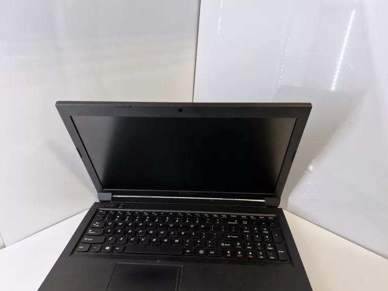 LAPTOP LENOVO B575E AMD E2-2000 RADEON HD 7340 256GB SSD 4GB RAM W10