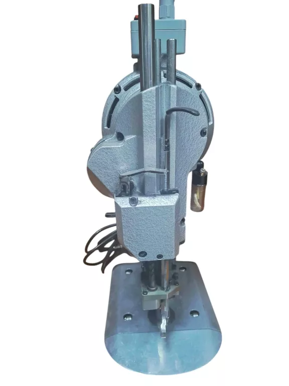 noz-krojczy-pionowy-indu-ks-au-550-6-model-indu-ks-au-550-6