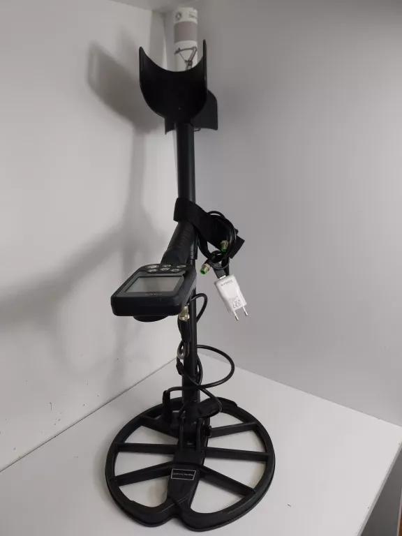 WYKRYWACZ METALI NOKTA MAKRO SIMPLEX +