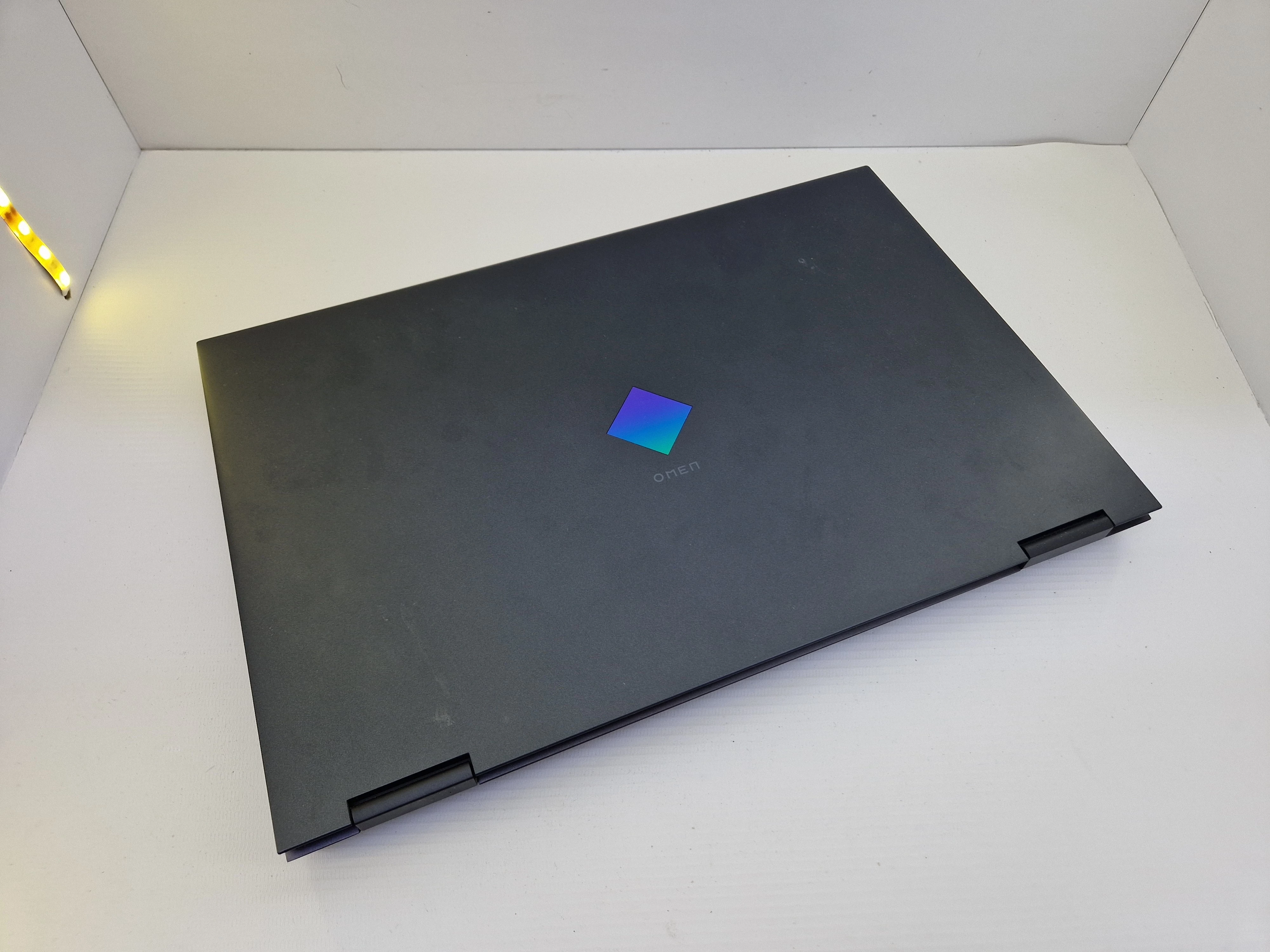 laptop-hp-omen-16-c0220nw-16gb512ssdamd5-5600hrtx3050tiwin11-lad-przekatna-ekranu-1610