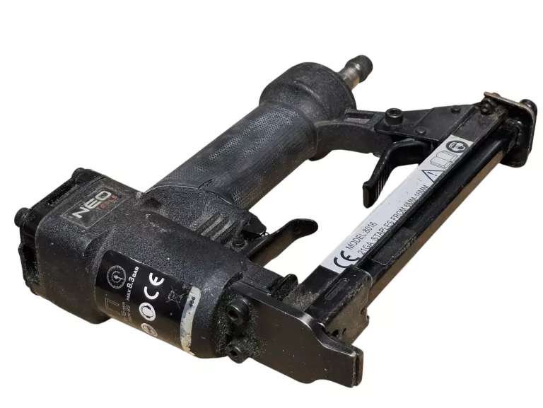 ZSZYWACZ PNEUMATYCZNY NEO TOOLS 8016 WALIZKA