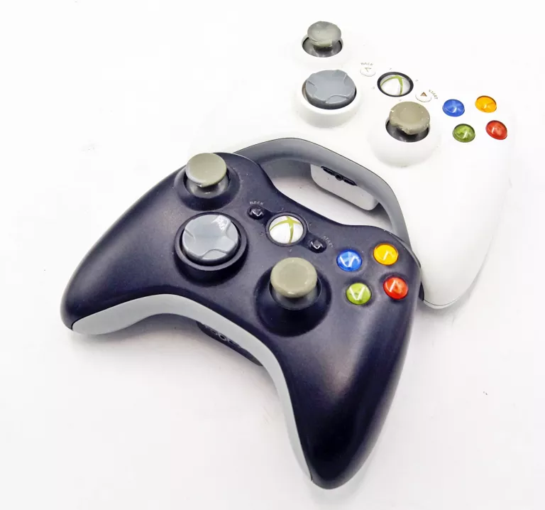 KONSOLA XBOX 360 120 GB/ 2PADY/ GRY/ ZASILACZ/ CZYTAJ OPIS