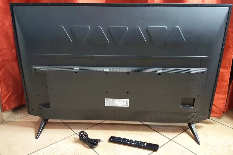 telewizor-thomson-43ud6306-pilot-stan-11323-2