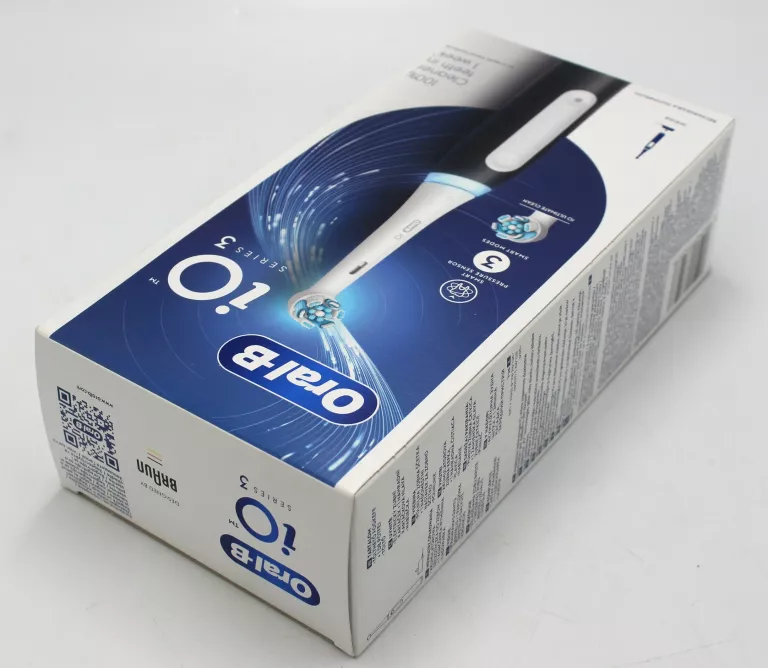 BRAUN ORAL-B SZCZOTECZKA ELEKTRYCZNA IO 3 BLACK - SZCZOTECZKA MAGNETYCZNA