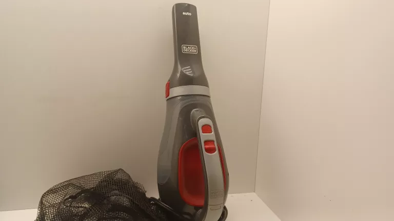 ODKURZACZ SAMOCHODOWY BLACK DECKER