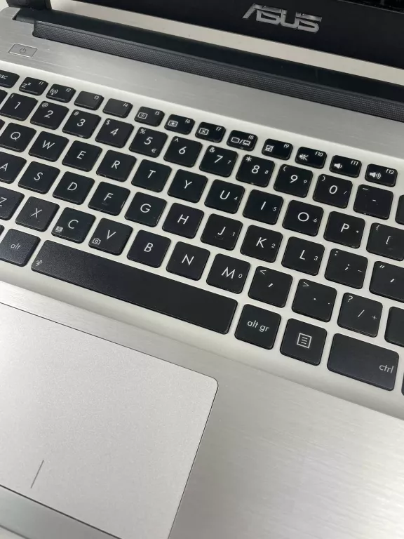 LAPTOP ASUS K46CA 4/512GB HDD I3 3GEN WIN10 HOME Z ZASILACZEM