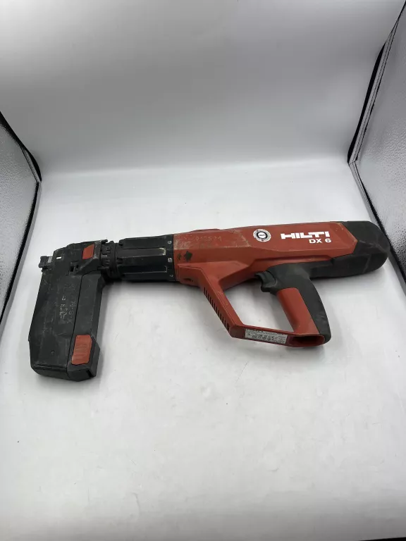 OSADZAK DX 6 HILTI + 2 KOŃCÓWKI