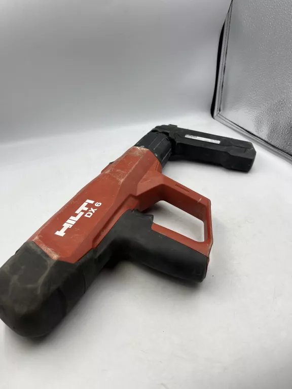 OSADZAK DX 6 HILTI + 2 KOŃCÓWKI