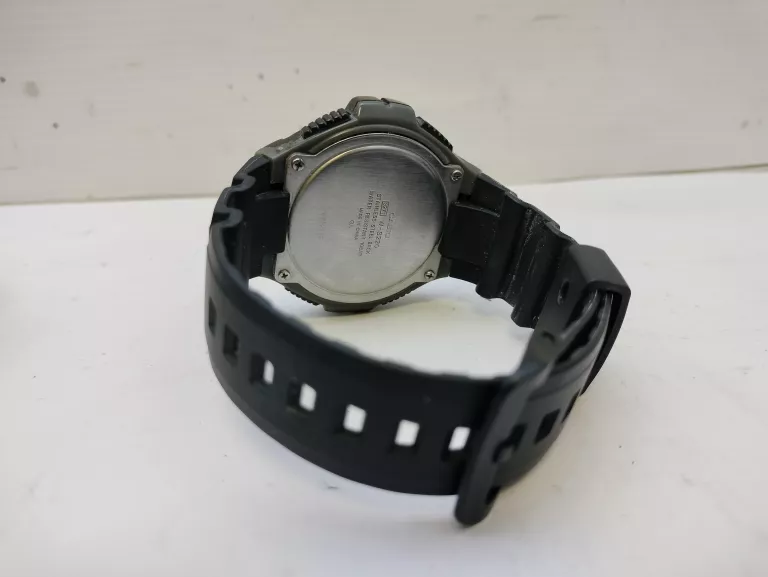 ZEGAREK CASIO W-S220