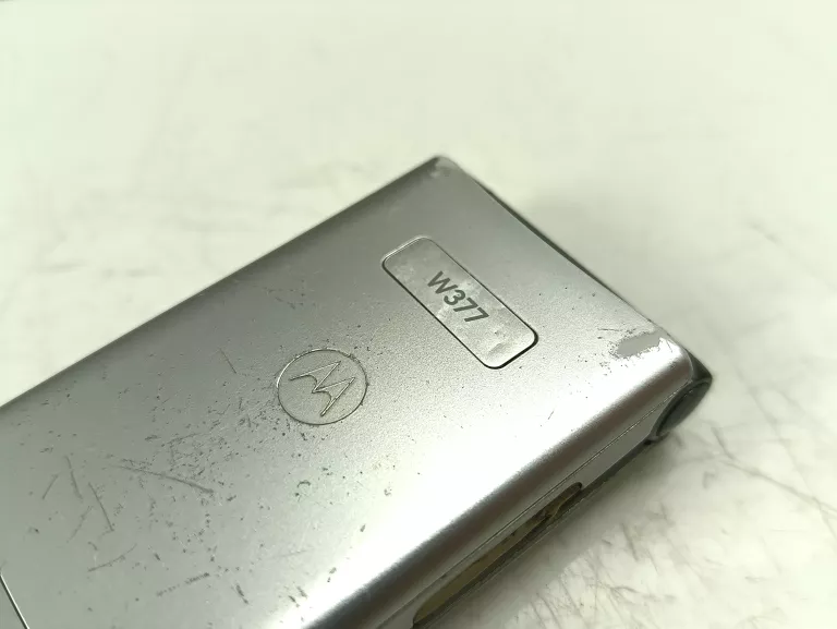 TELEFON MOTOROLA W377