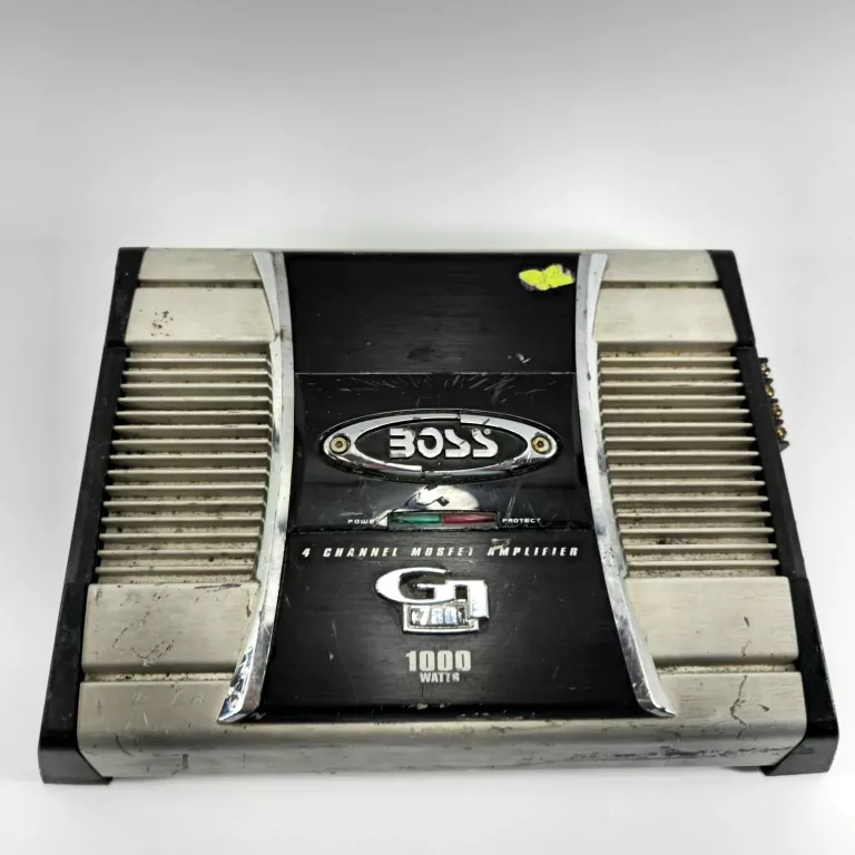 WZMACNIACZ SAMOCHODOWY BOSS GT780