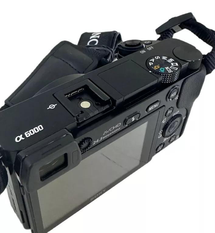 APARAT SONY A6000 (ILCE-6000)PRZEBIEG:1628 KORPUS+OBIEKTYW 16-50MM KOMPLET