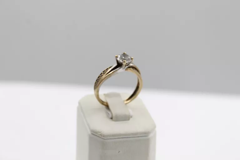 ZŁOTY PIERŚCIONEK Z OCZKIEM P333 ROZM 13