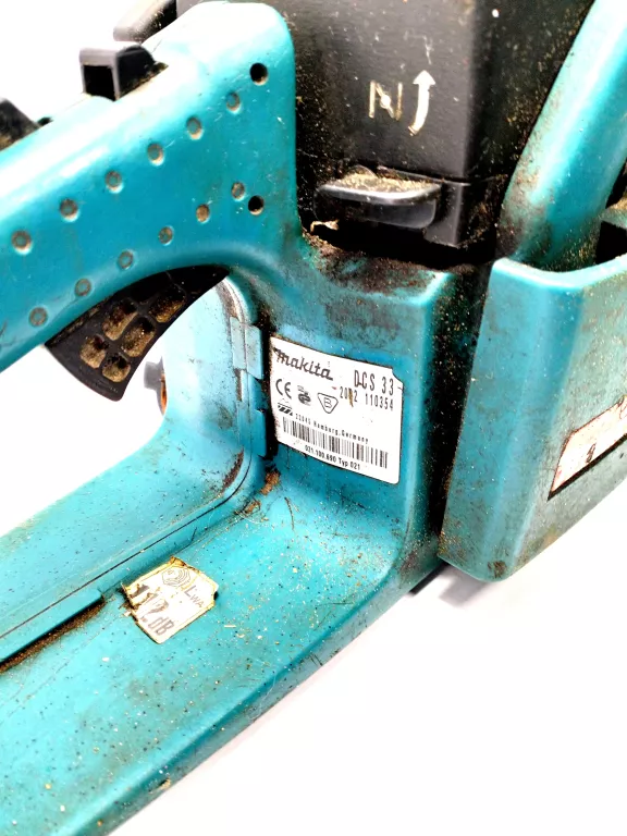 PILARKA MAKITA DCS 33