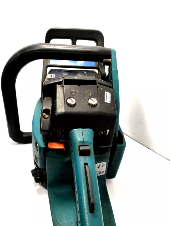 PILARKA MAKITA DCS 33