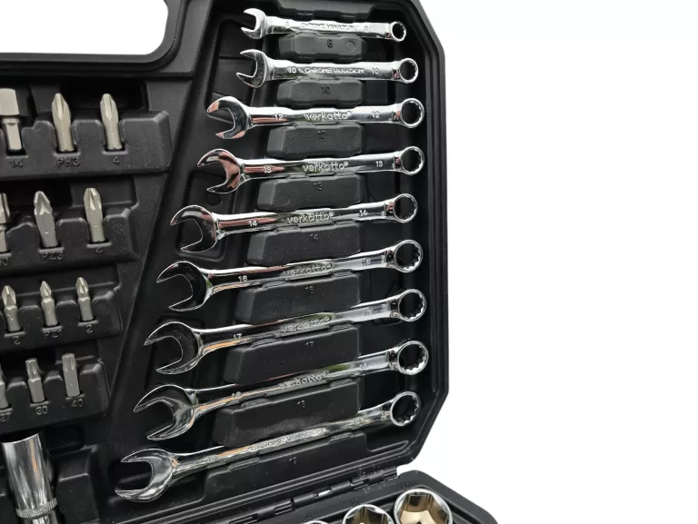 ZESTAW KLUCZY NASADOWYCH VERKATTO 137 SZT 1/4” + 3/8” + 1/2”