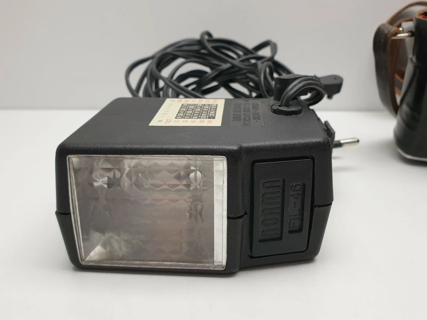 stary-aparat-zenit-em-z-lampa-blyskowa-rodzaj-aparatu-249299-1150442