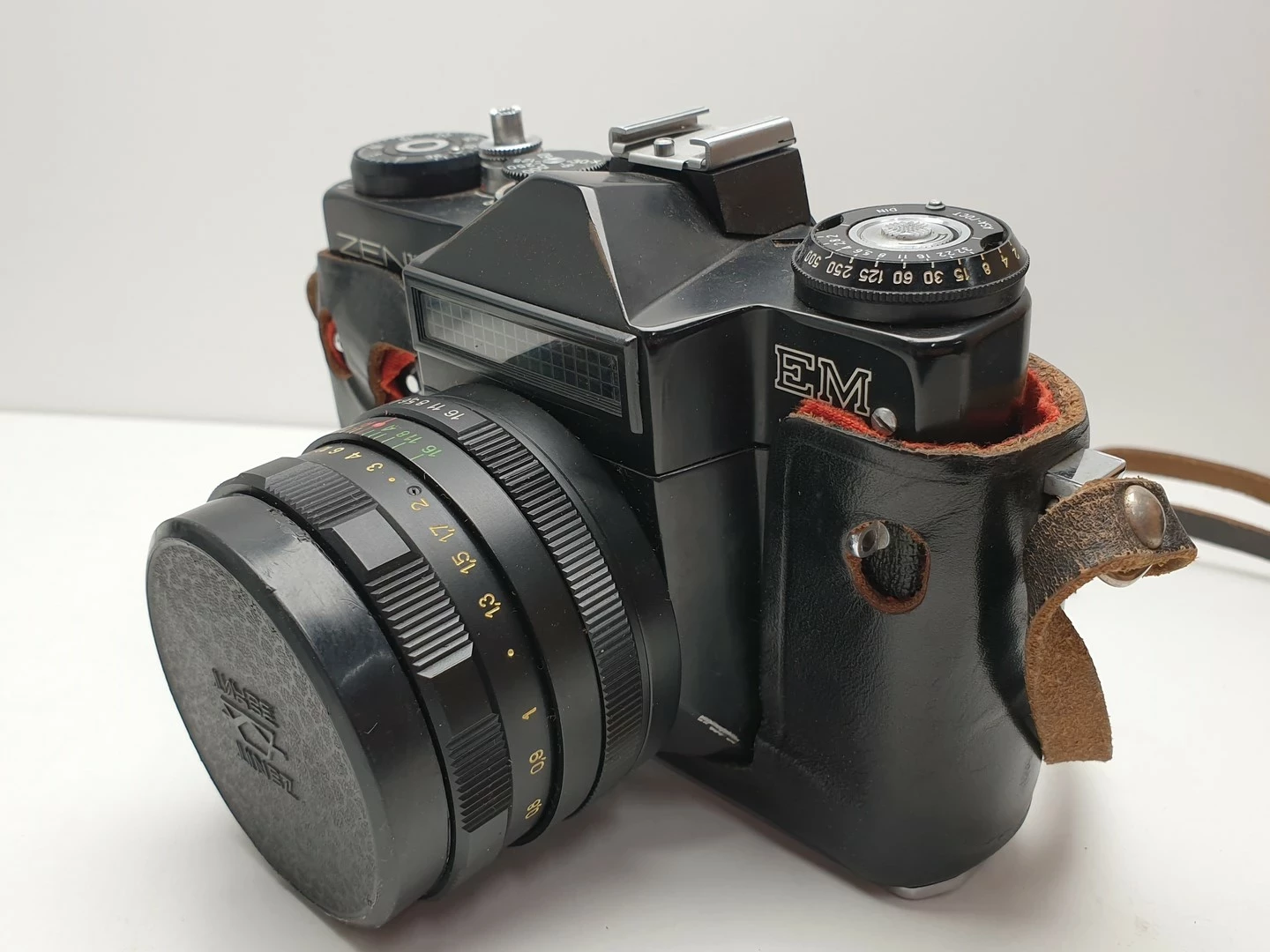 stary-aparat-zenit-em-z-lampa-blyskowa-wroclawska-6-opole-sj