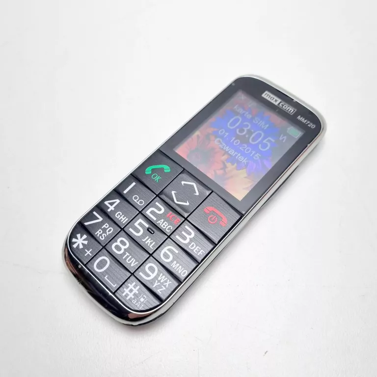 TELEFON MAXCOM MM720