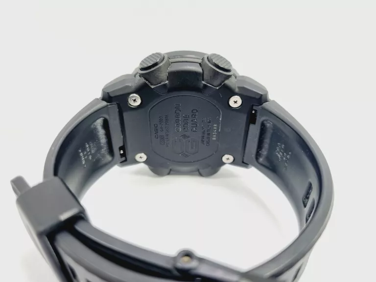 zegarek-casio-g-shock-ga-2000-stan-11323-1