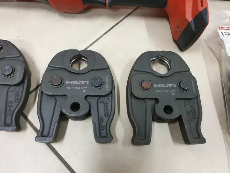ZACISKARKA HILTI NPR 19-A KOMPLET 5 SZCZĘK WALIZKA