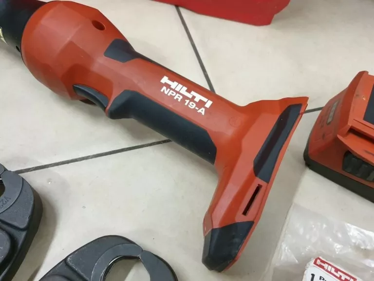 ZACISKARKA HILTI NPR 19-A KOMPLET 5 SZCZĘK WALIZKA