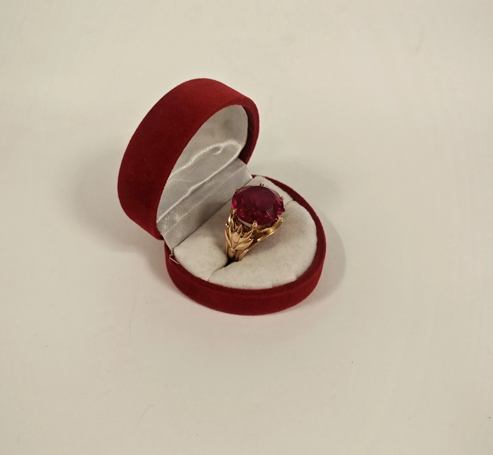 unikatowy-okazaly-zloty-pierscionek-p585-r-17-material-15835-2