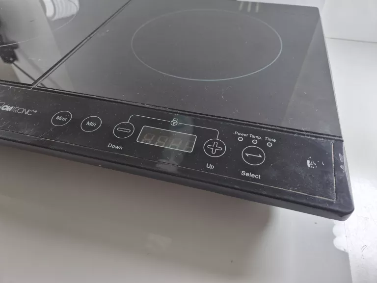 PODWÓJNA PŁYTA INDUKCYJNA KUCHENNA CLATRONIC DKI 3